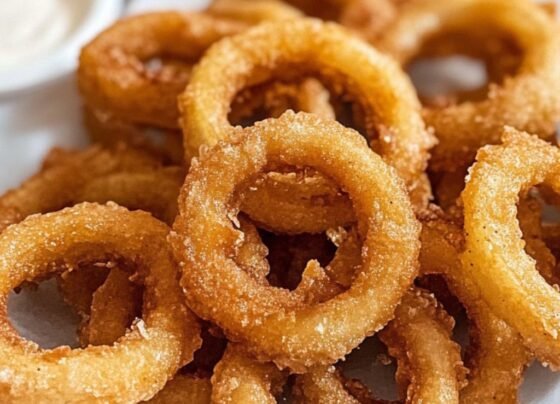 Crispy Homemade Onion Rings Recipe prepared at home with simple ingredients and clear steps.