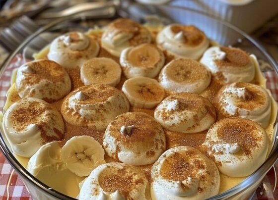 Paula Deen’s ‘Not Yo’ Mama’s Banana Pudding prepared at home with simple ingredients and clear steps.