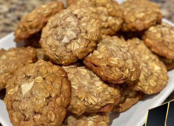 Fresh Apple Oatmeal Cookies prepared at home with simple ingredients and clear steps.