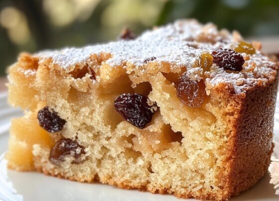 Apple Cake with Raisins prepared at home with simple ingredients and clear steps.