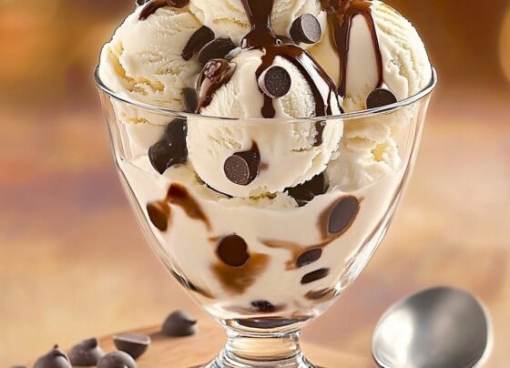 Homemade Moose Tracks Ice Cream prepared at home with simple ingredients and clear steps.