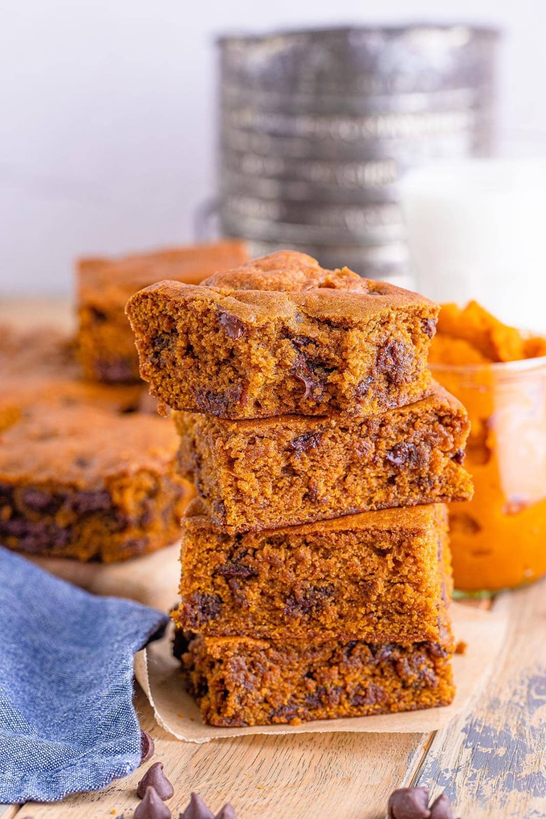 Pumpkin Chocolate Chip Bars
